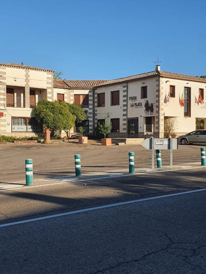 Hostal La Plata Oropesa Exterior photo